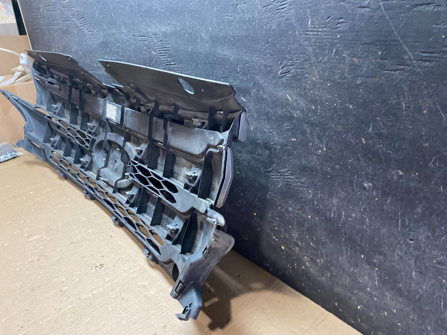 2011 2012 2013 Ford Edge Front Upper Chrome Grille Grill U0153 GD8