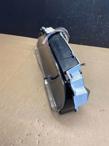 2001-2002 Ford Econoline E250 E350 Van Speedometer Instrument Cluster ab9205 DG3
