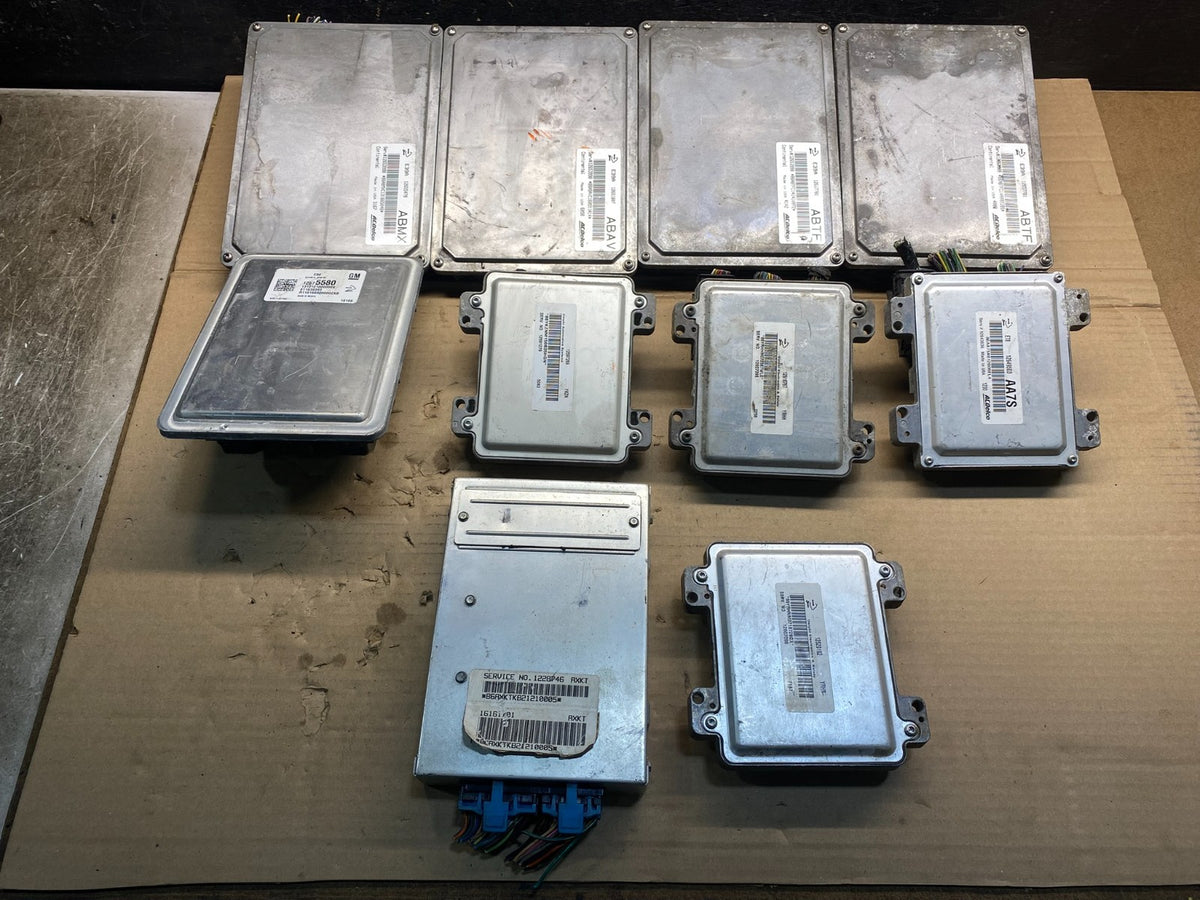 Mix of 10 Chevrolet ECM Engine Computer Module AH9575 PS0