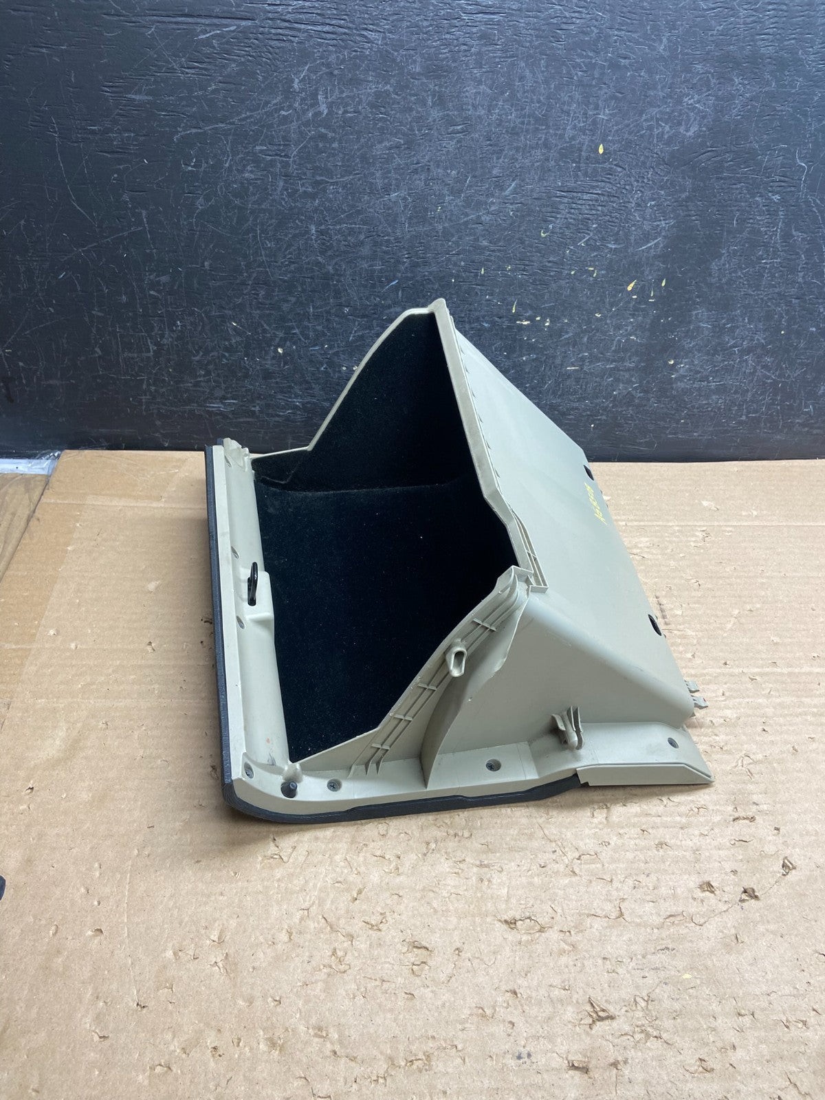 2004-2009 Toyota Prius Front Right Passenger Storage Glove Box AG8508 DG3