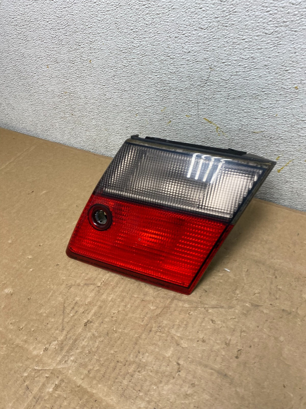 1999 to 2001 SAAB 9-5 Passenger Right Side Tail Light Inner Sedan OEM O5670 DW1