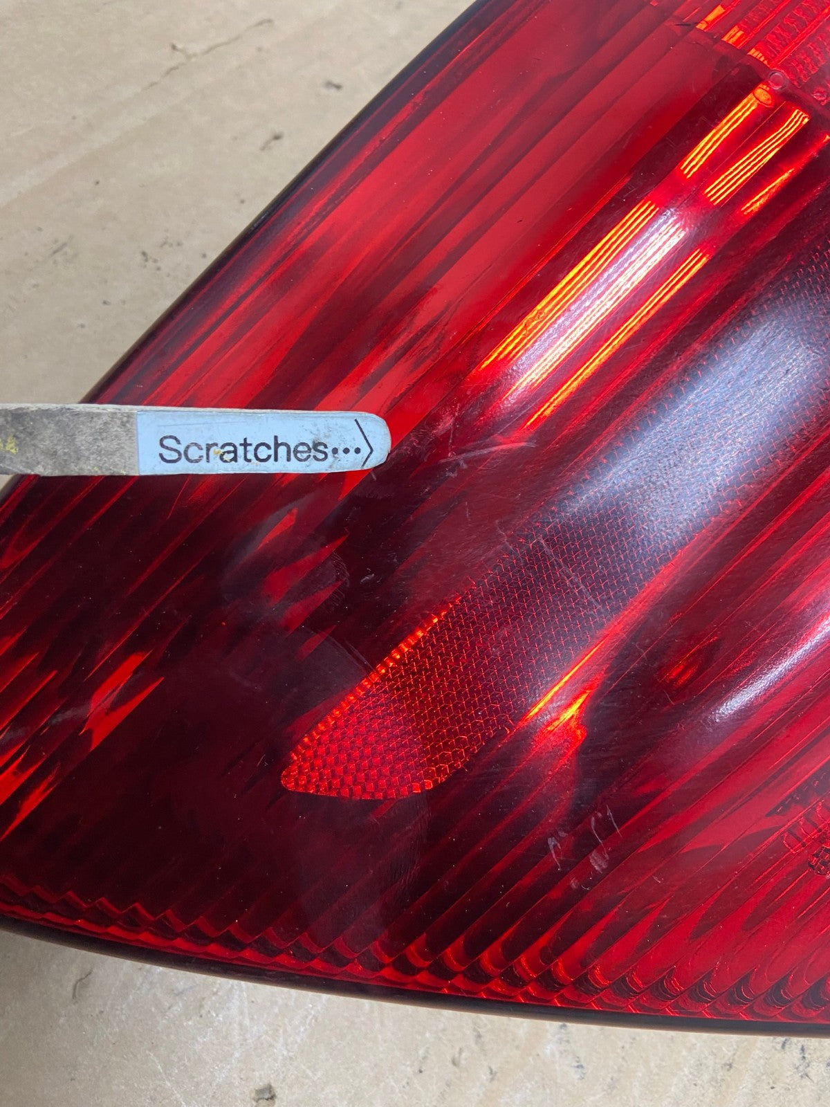 2001 to 2004 Toyota Sequoia Left Driver Lh Side Tail Light AD1131 LK3