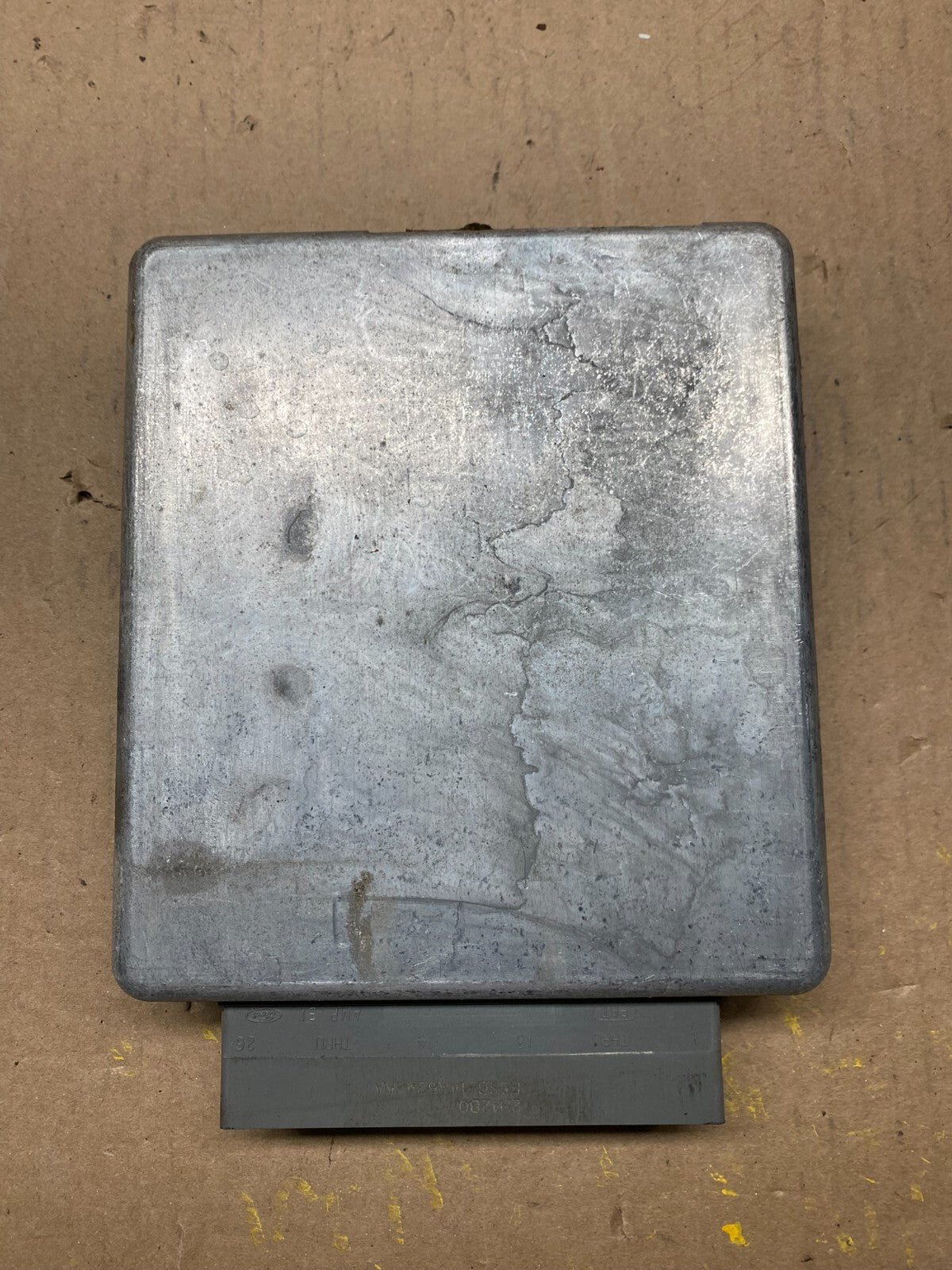 2002 Ford E-Series Van 4.2L Engine Control Module 3c2a-12a650-sb C1626 PS1