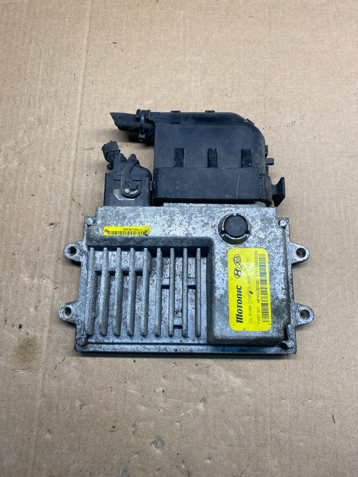 2011 - 2016 Kia Optima Oil Pump Control Module Computer 461503D120 ae7536 DG0