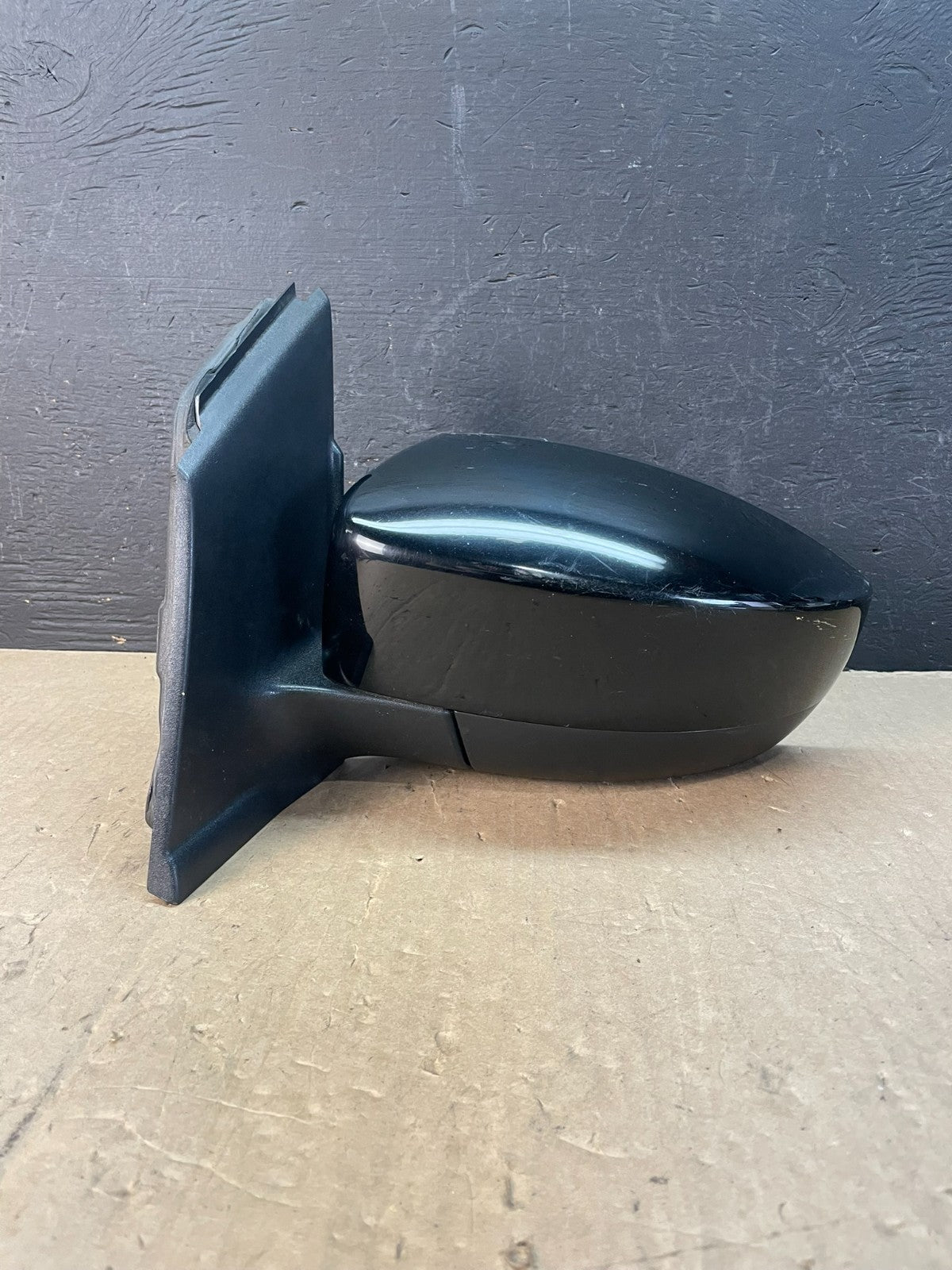 2013 - 2016 Ford Escape Left Driver LH Power Door Mirror AD5831 DW0