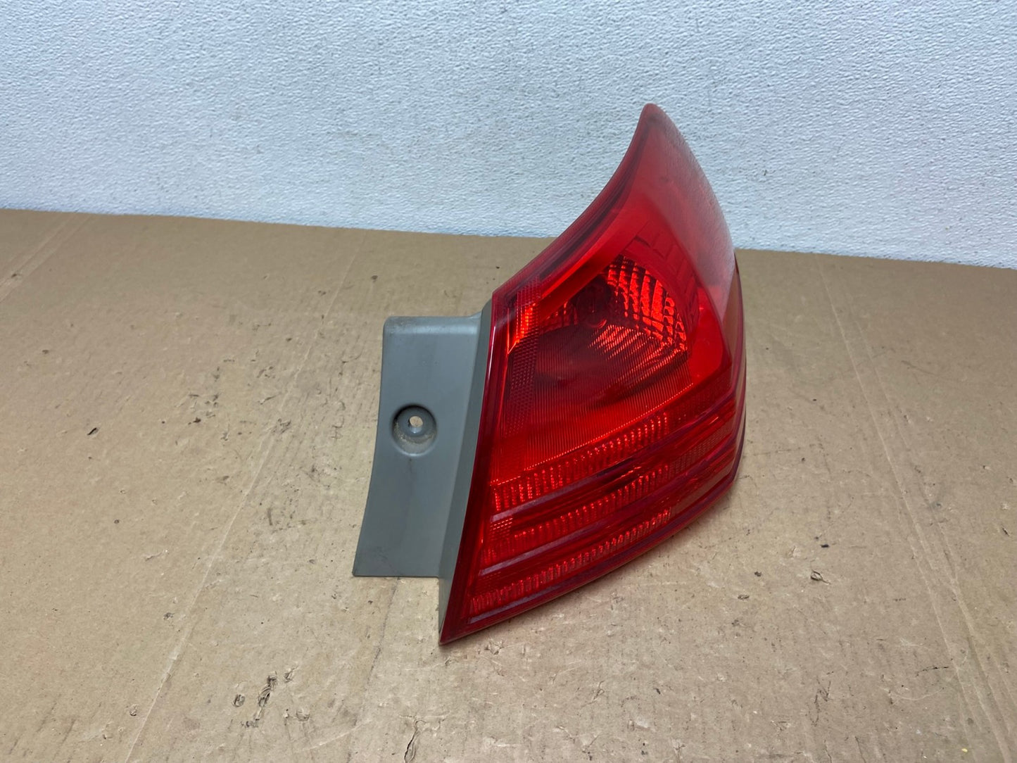 2008 to 2015 Nissan Rogue Right Passenger Rh Side Tail Light AC5927 LK2