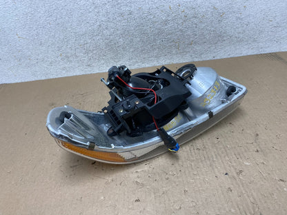 1999 - 2006 GMC Sierra Left Driver LH Halogen Headlight AJ2313 DW7