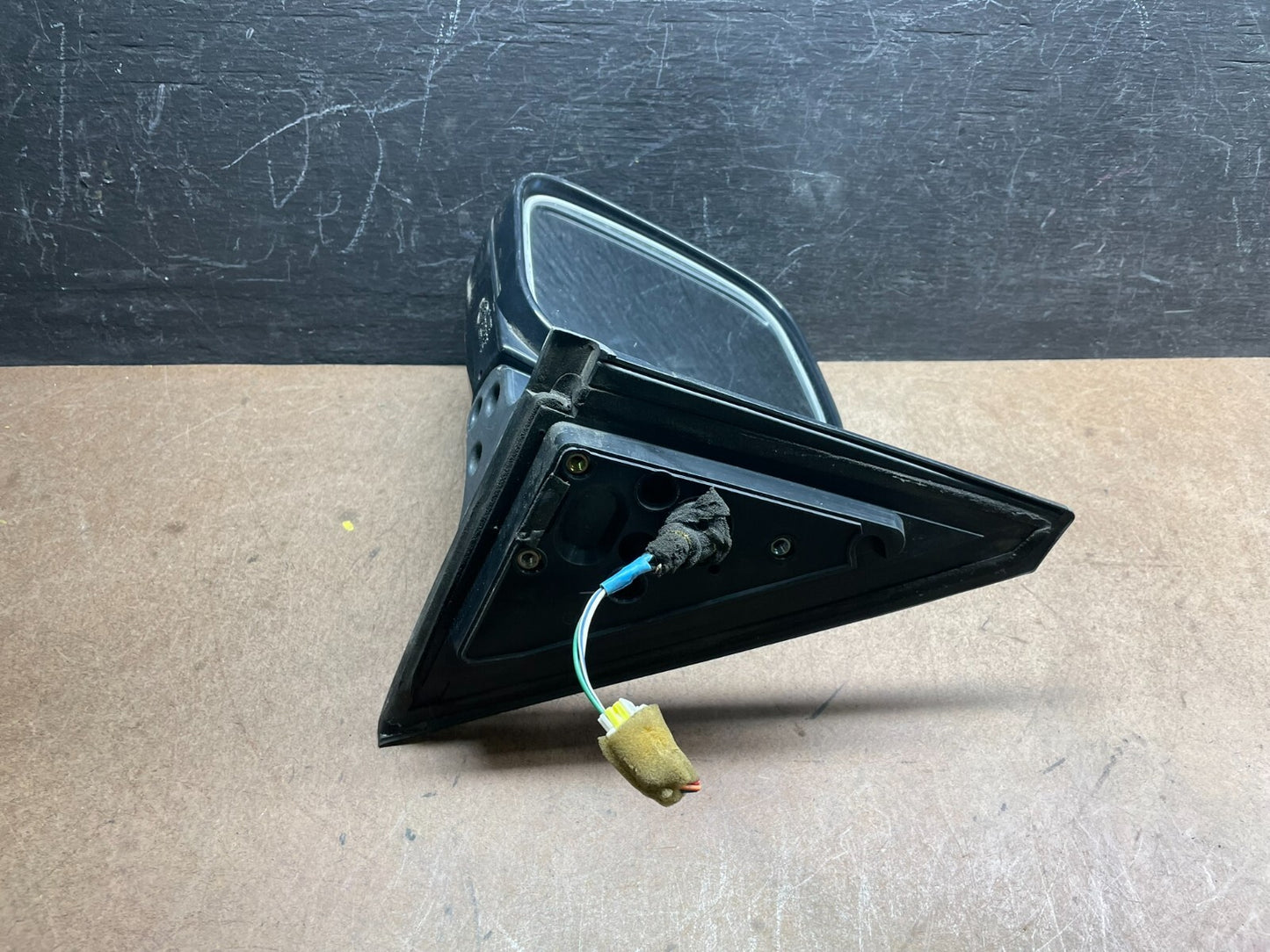 2003 to 2006 Mitsubishi Montero Left Driver LH View Door Mirror i6484 DG14
