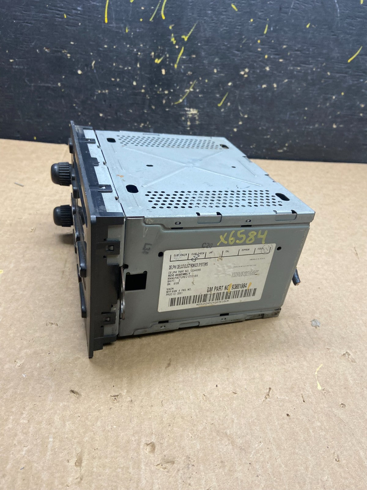 2003-2007 Chevrolet Express GMC Savana Radio AM FM mp3 Aux Input  OEM X6584 DG3