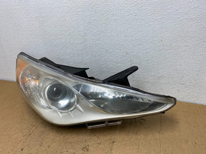 2011 - 2014 Hyundai Sonata Right Passenger Rh Side Headlight Halogen AD0686 DW1