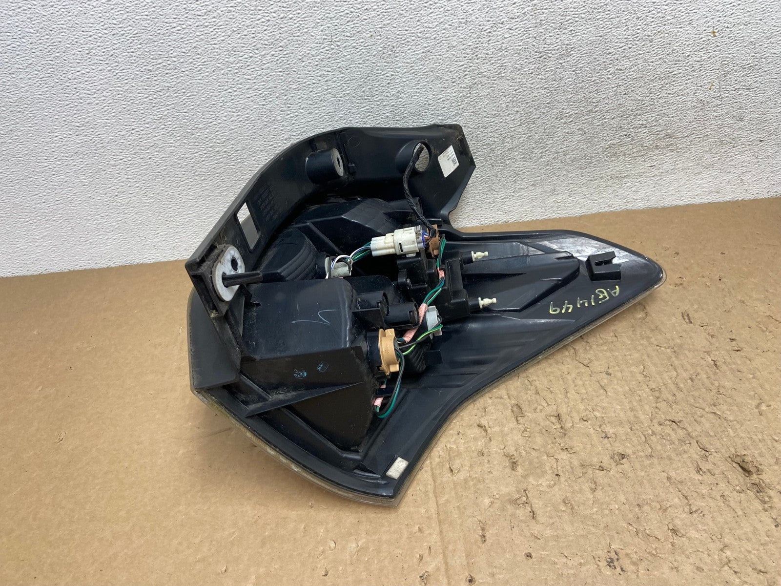 2014-2016 Subaru Forester Left Driver LH Side Tail Light AG1449 LK4