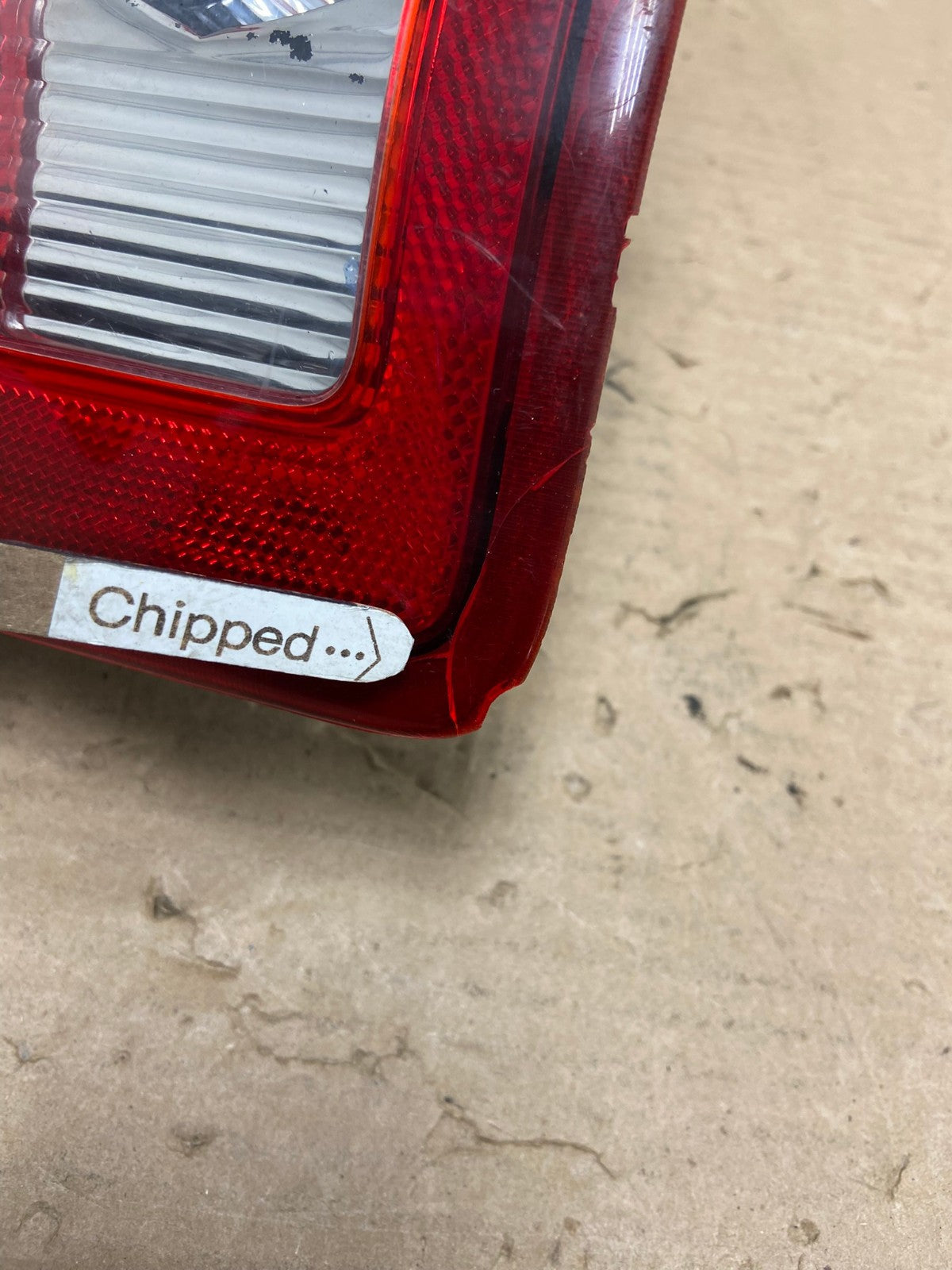 2002 to 2006 Dodge Ram 1500 Left Driver side Tail Light AI0967 LK5