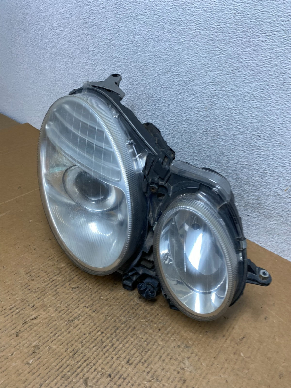 2007 2008 2009 Mercedes E Class Right Passenger RH Halogen Headlight AE1223 DW1