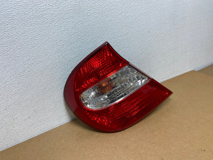 2002 2003 2004 Toyota Camry Left Driver LH Side Tail Light AC1673 LK2