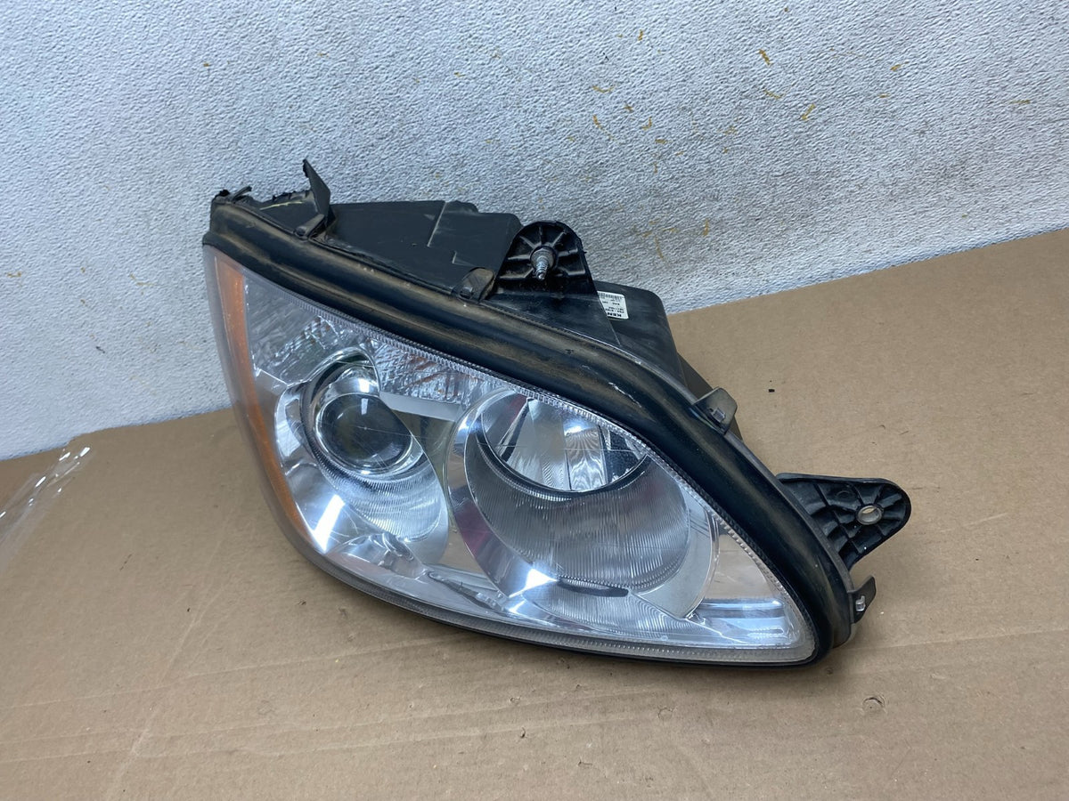 Kenworth P54-6162-200R SAE HG05 SSB518 Right Side Headlight ah9371 DG1