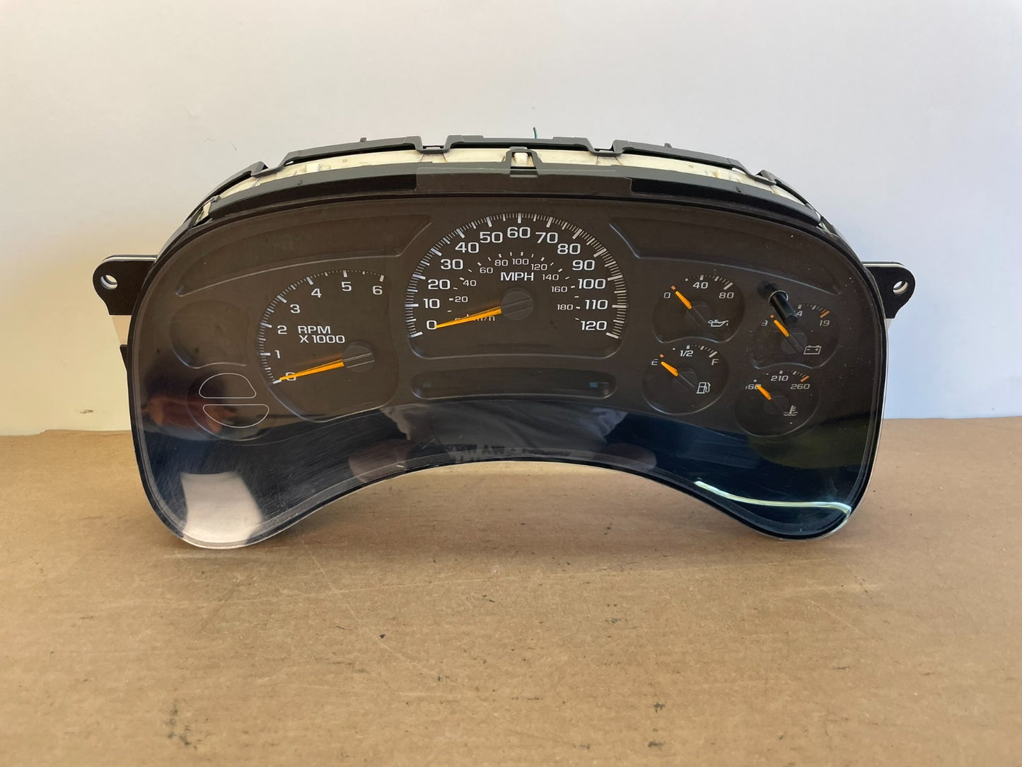 2003 to 2006 Chevrolet Trailblazer Envoy Cluster Gauge Speedometer AG0719 DG0