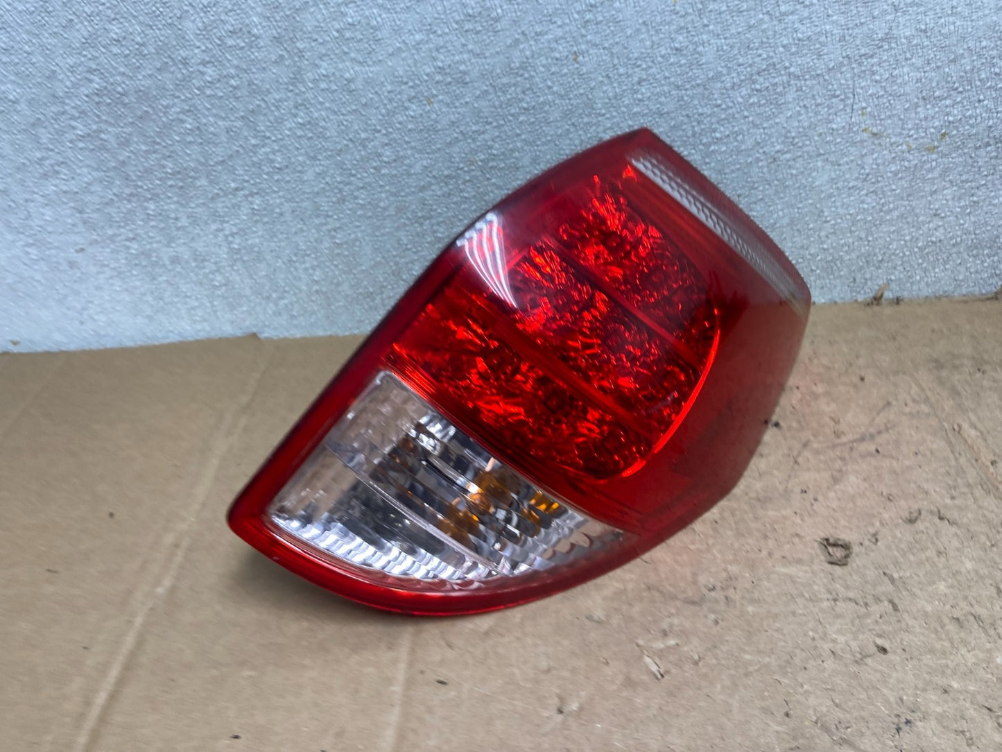 2006 2007 2008 Toyota Rav4 Right Passenger RH Side Tail Light AA52342