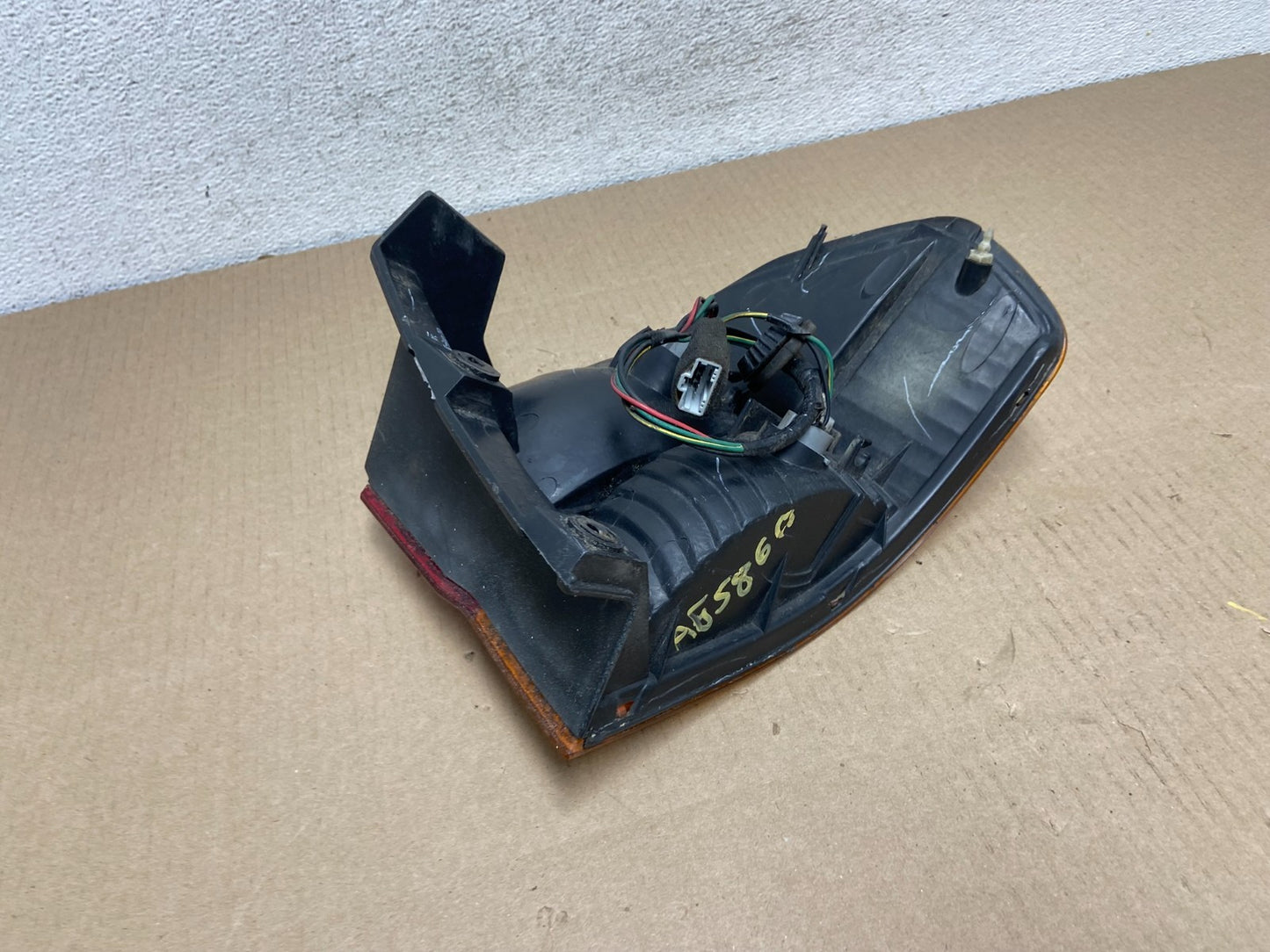 2002 2003 2004 Honda Odyssey Left Driver LH Side Tail Light AG5860 DW6