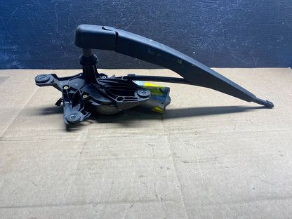 2011 to 2019 Ford Explorer Rear Windshield Wiper Motor AE8241 DG1