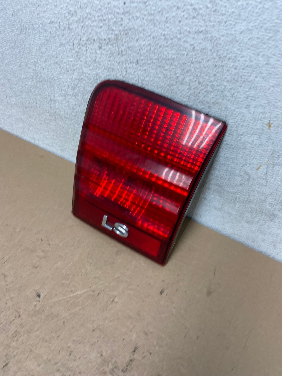 2000 2001 2002 Lincoln Ls Right Passenger RH Side Inner Tail Light AF4772 LK1