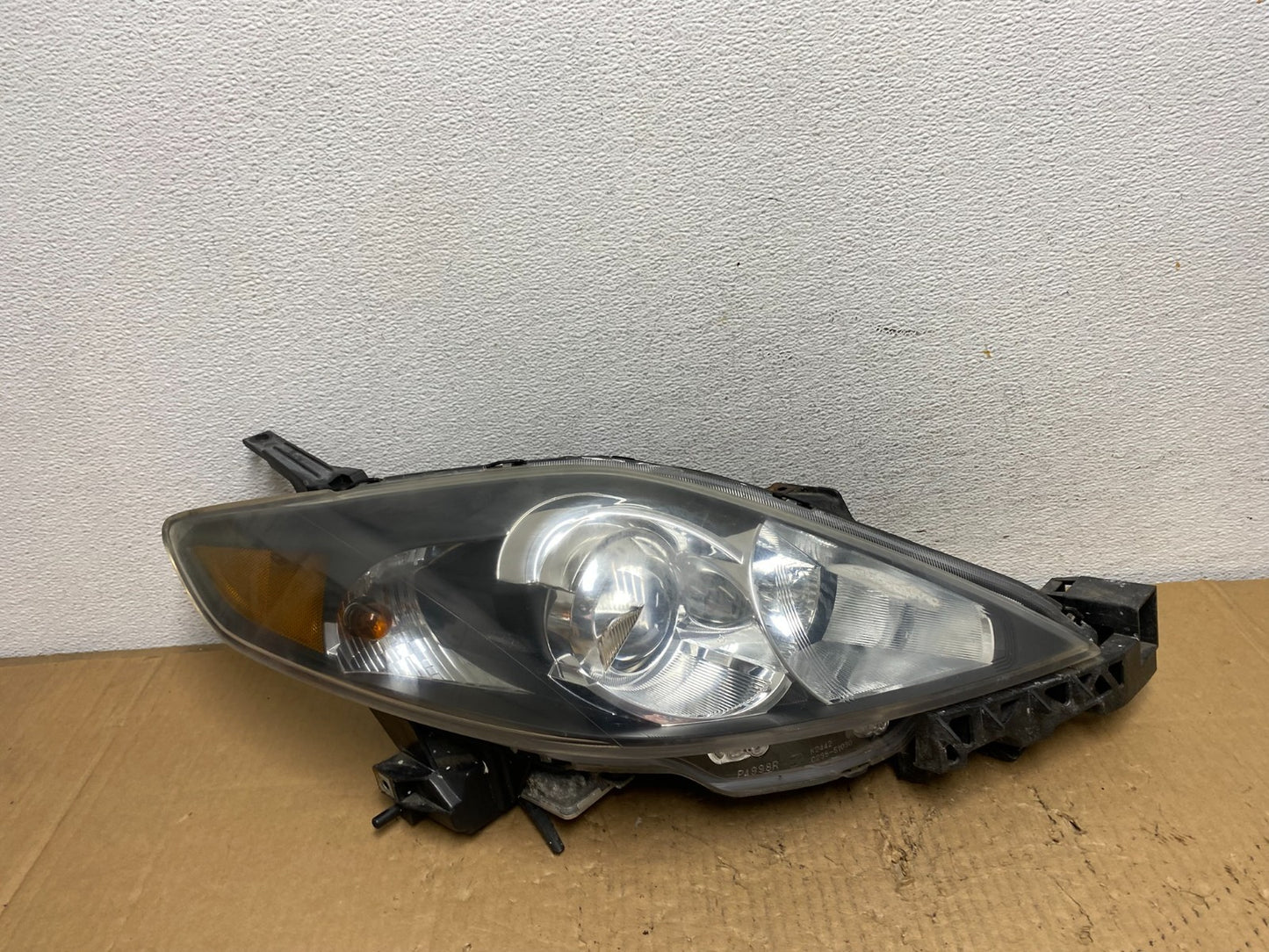 2006 2007 Mazda 5 Left Driver LH Side Xenon Headlight AD1180 DW0