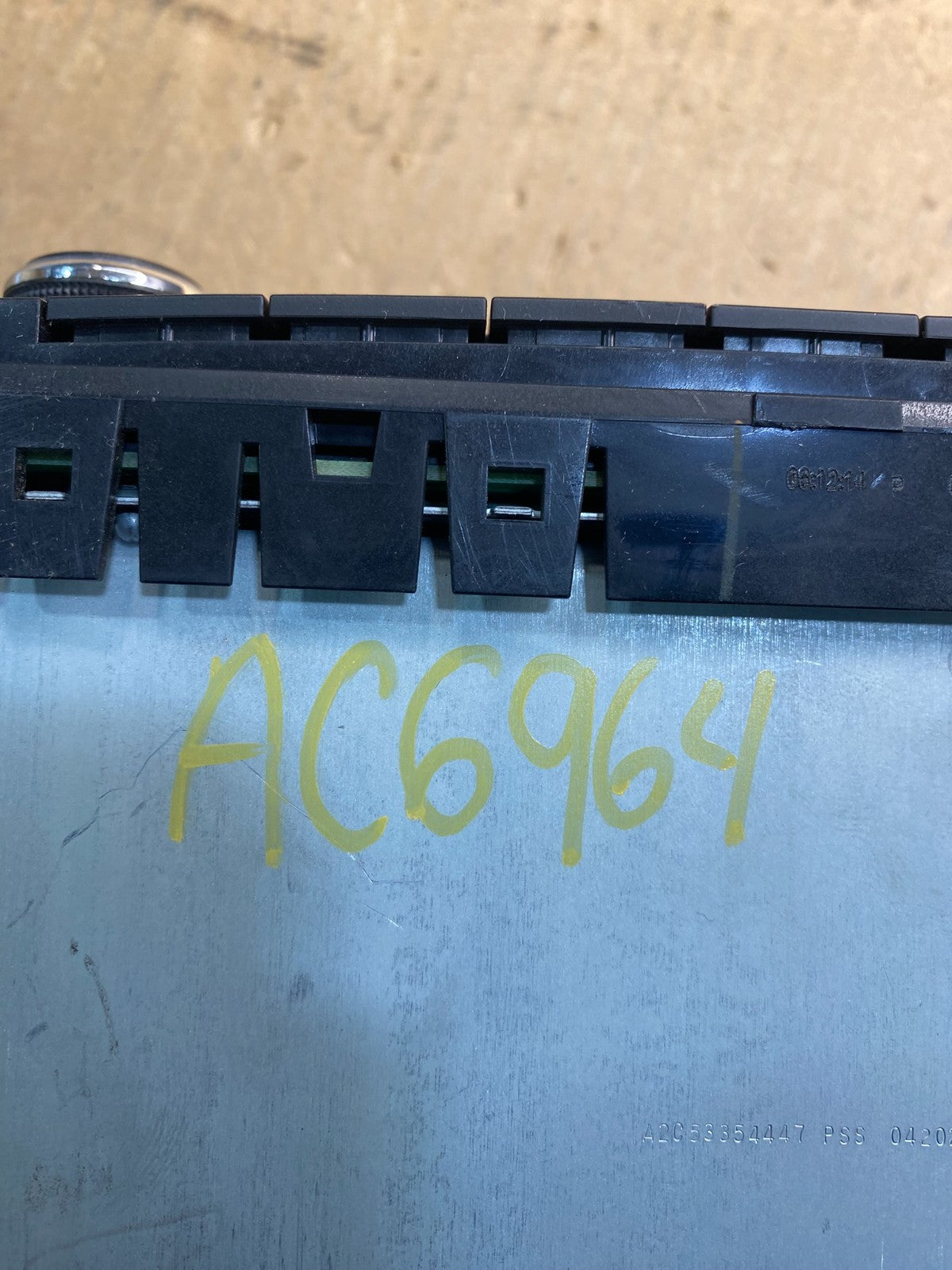 2005-2009 Chrysler Dodge Jeep Ram Radio CD MP3 Receiver AC6964 DG7
