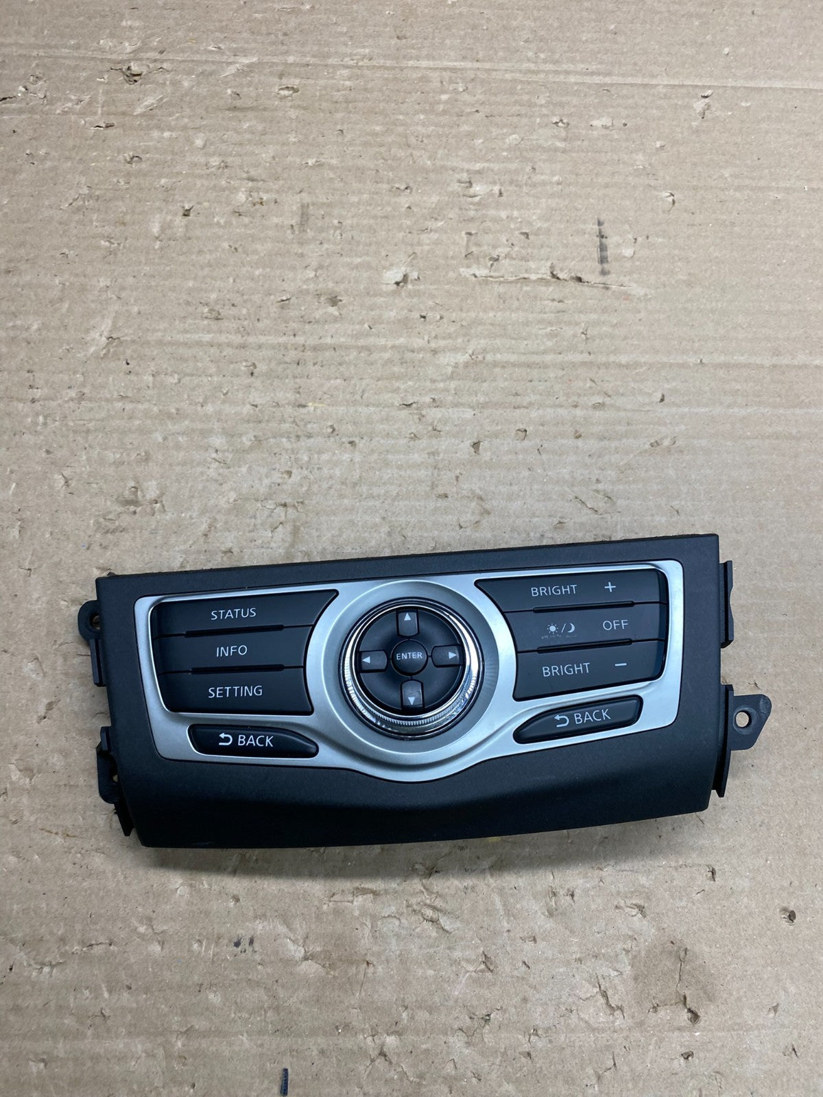 2009-2014 Nissan Murano AM FM Radio CD Control Panel AG6428 DG0