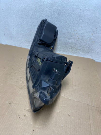 2005 to 2011 Lincoln Town Car Left Driver LH Side Headlight AI1236 DW6