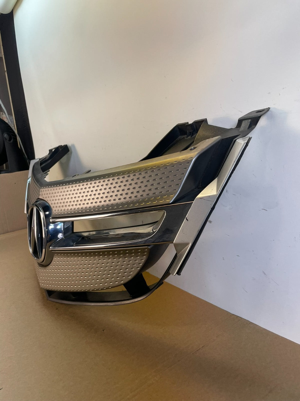 2007 2008 2009 Acura MDX Front Upper Grill Grille Emblem AG2833 DW1
