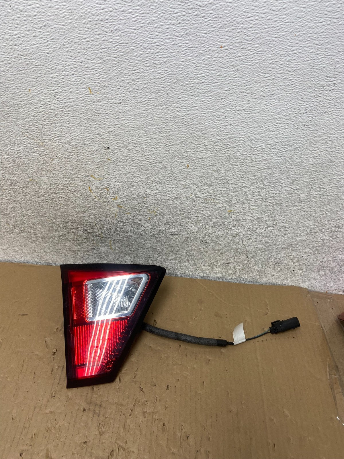 2017 2018 2019 Ford Escape Left Driver LH Side Inner Tail Light AH2766 DG0