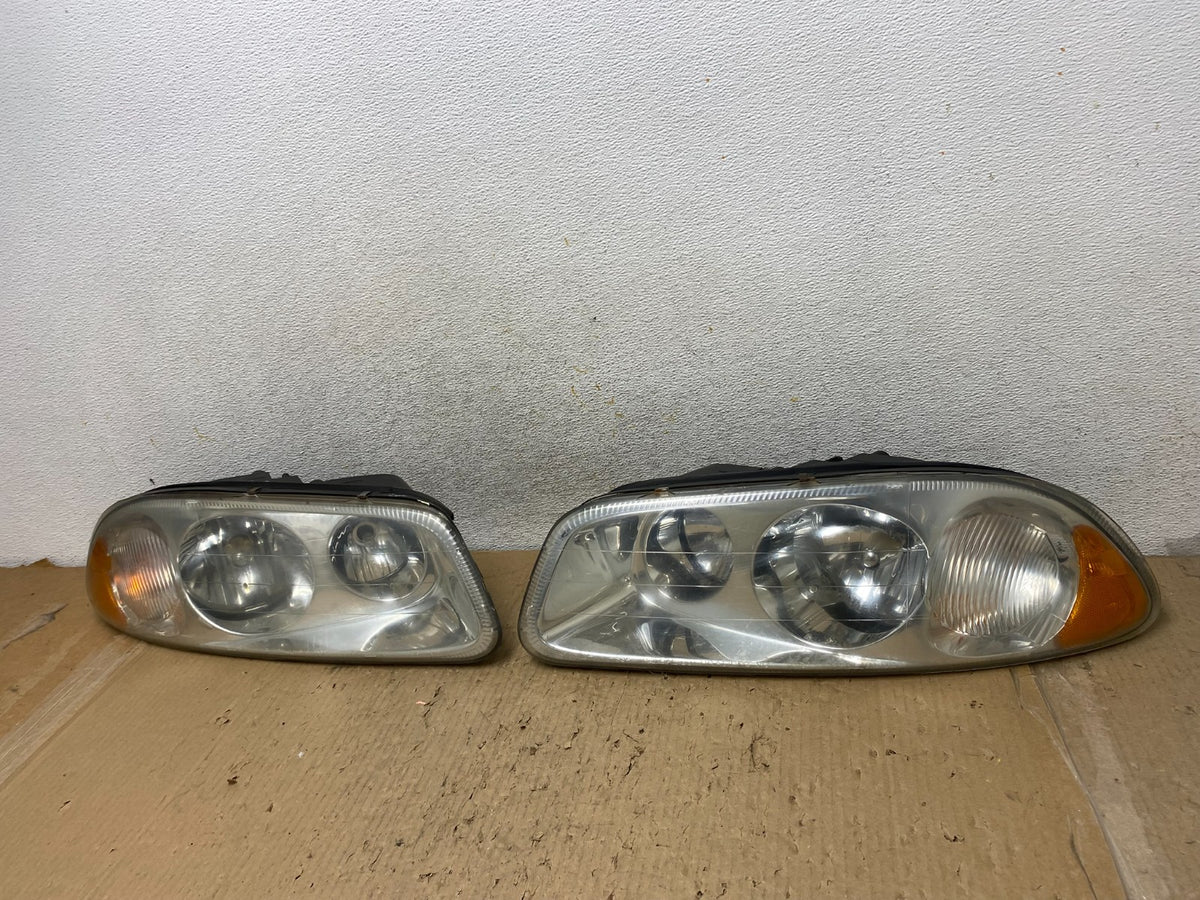 2008 to 2018 Mack CXU613 MP8 Right Passenger Side Headlight AH2924 PS2