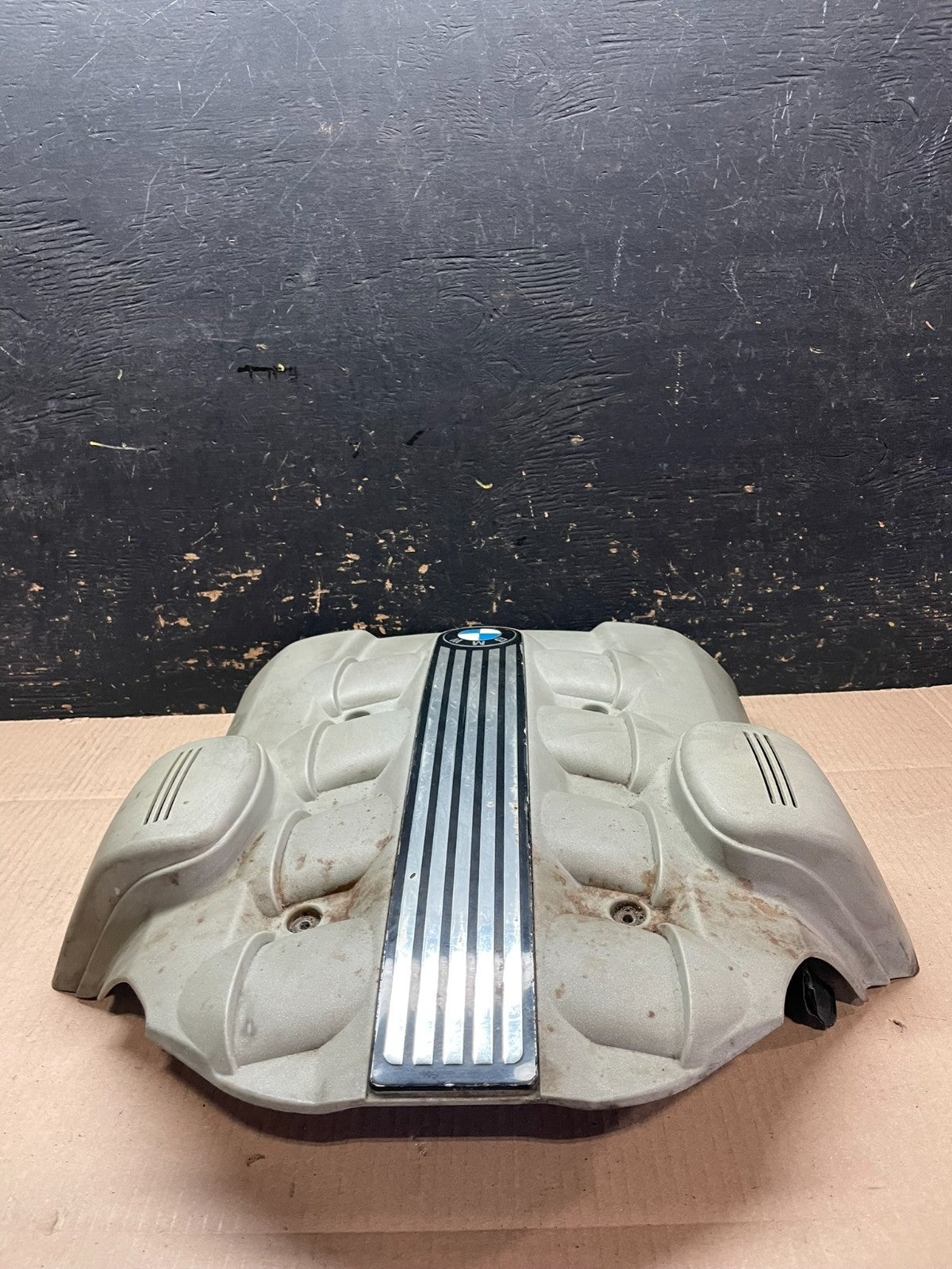 2002 - 2005 BMW E65 E66 745i 745LI Plastic Engine Cover Shield OEM z8325 DG4