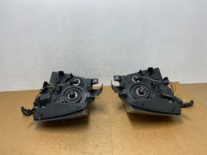 2007 to 2013 Chevrolet Suburban Tahoe Left+Right Set Headlights AE2720 DW9