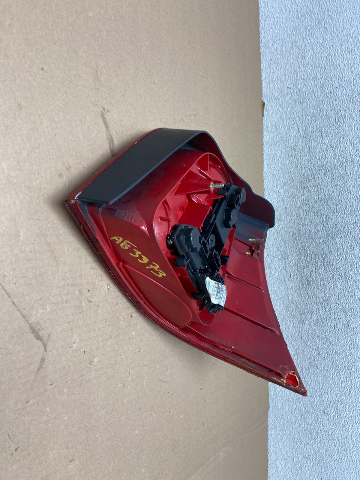 1999 to 2003 Volkswagen Golf MK4 GTI R32 Left Driver Tail Light ag3373 DG5