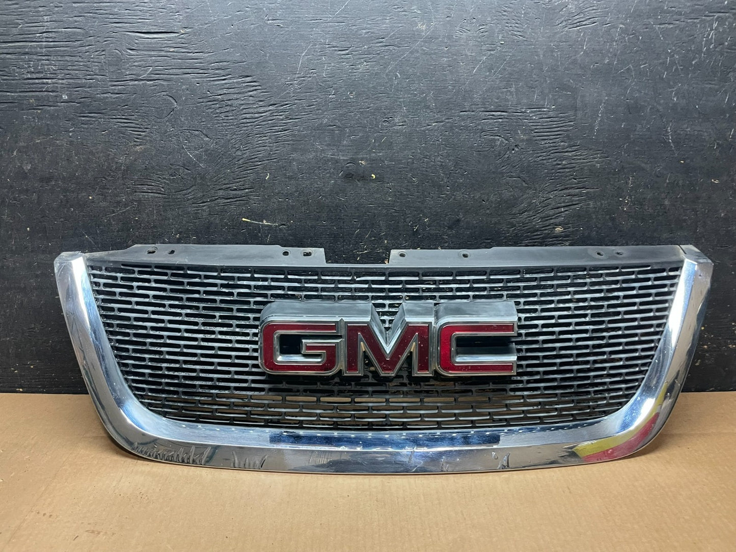 2007 to 2012 GMC Acadia Front Upper Grill Grille Oem aa9039 DG0