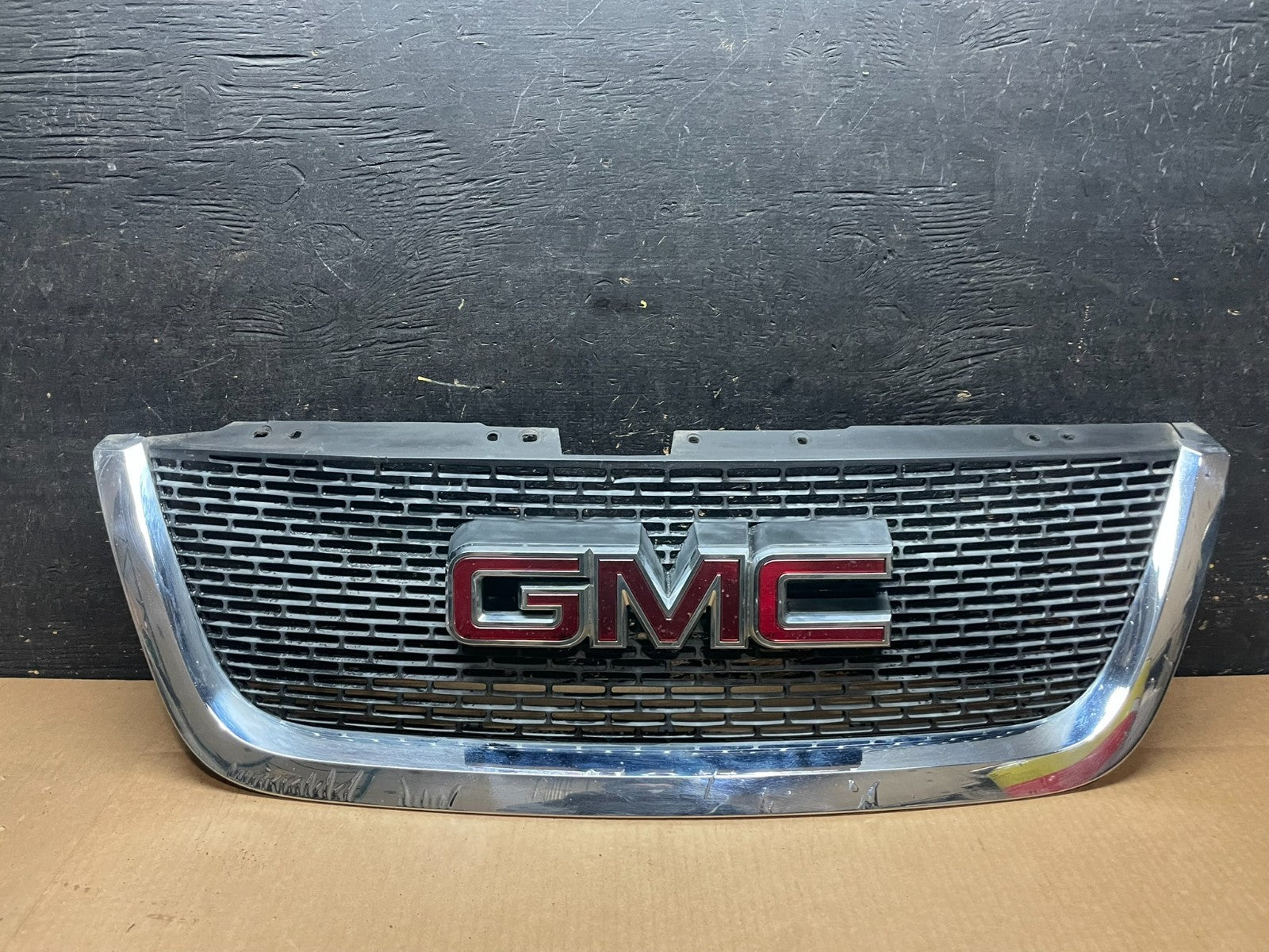 2007 to 2012 GMC Acadia Front Upper Grill Grille Oem aa9039 DG0