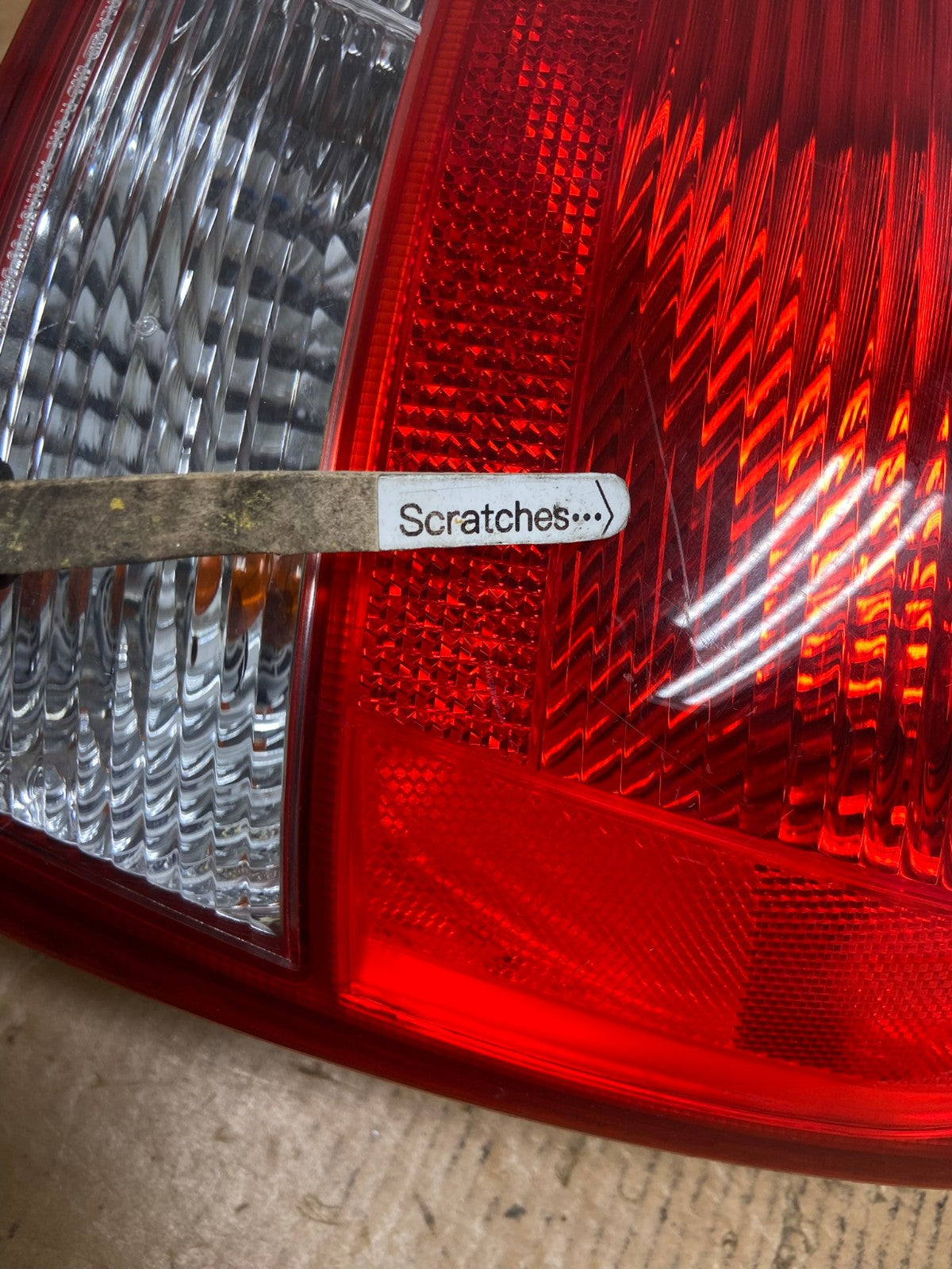 2001 2002 2003 Hyundai Elantra Right Passenger Rh Tail Side Light AE1533 LK3