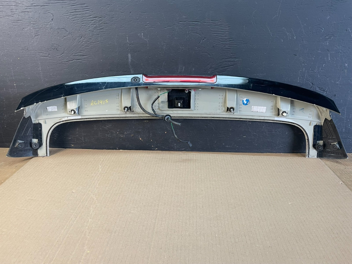 2015-2020 Chevrolet Trax Liftgate Upper Rear Spoiler Wing OEM AC1915 DG5
