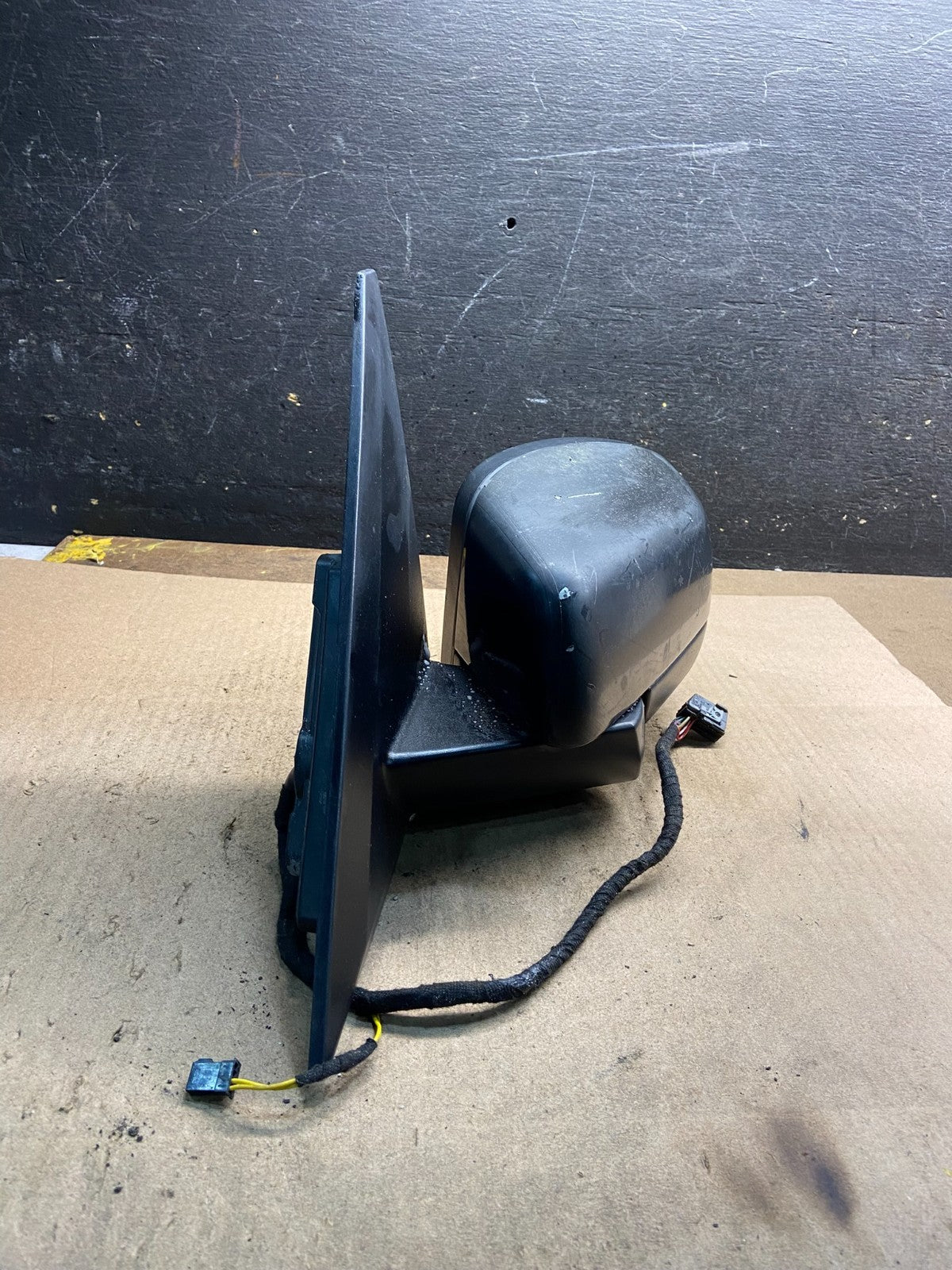 2005 to 2009 Land Rover Range Rover Left Driver View Door Mirror OEM Z5518 MS1
