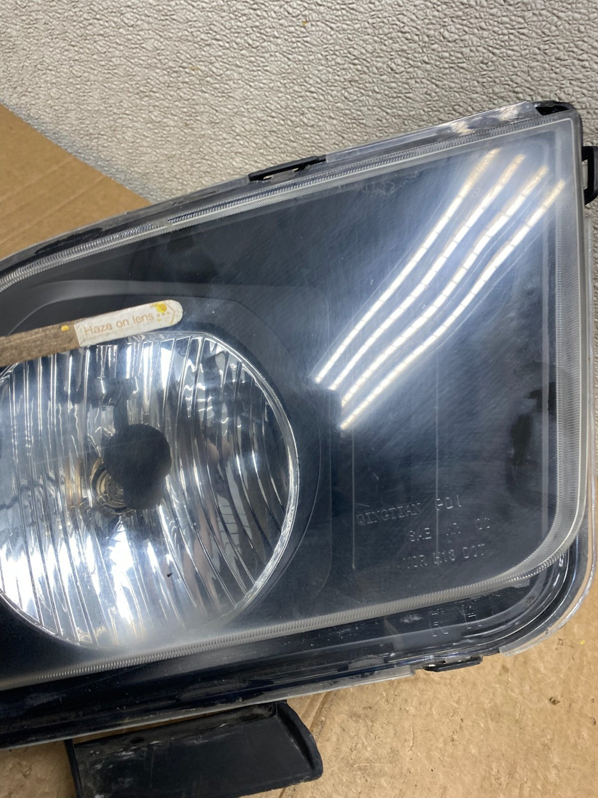 2005 to 2009 Ford Mustang Left+Right Set Side Black Halogen Headlights V3067 DW5