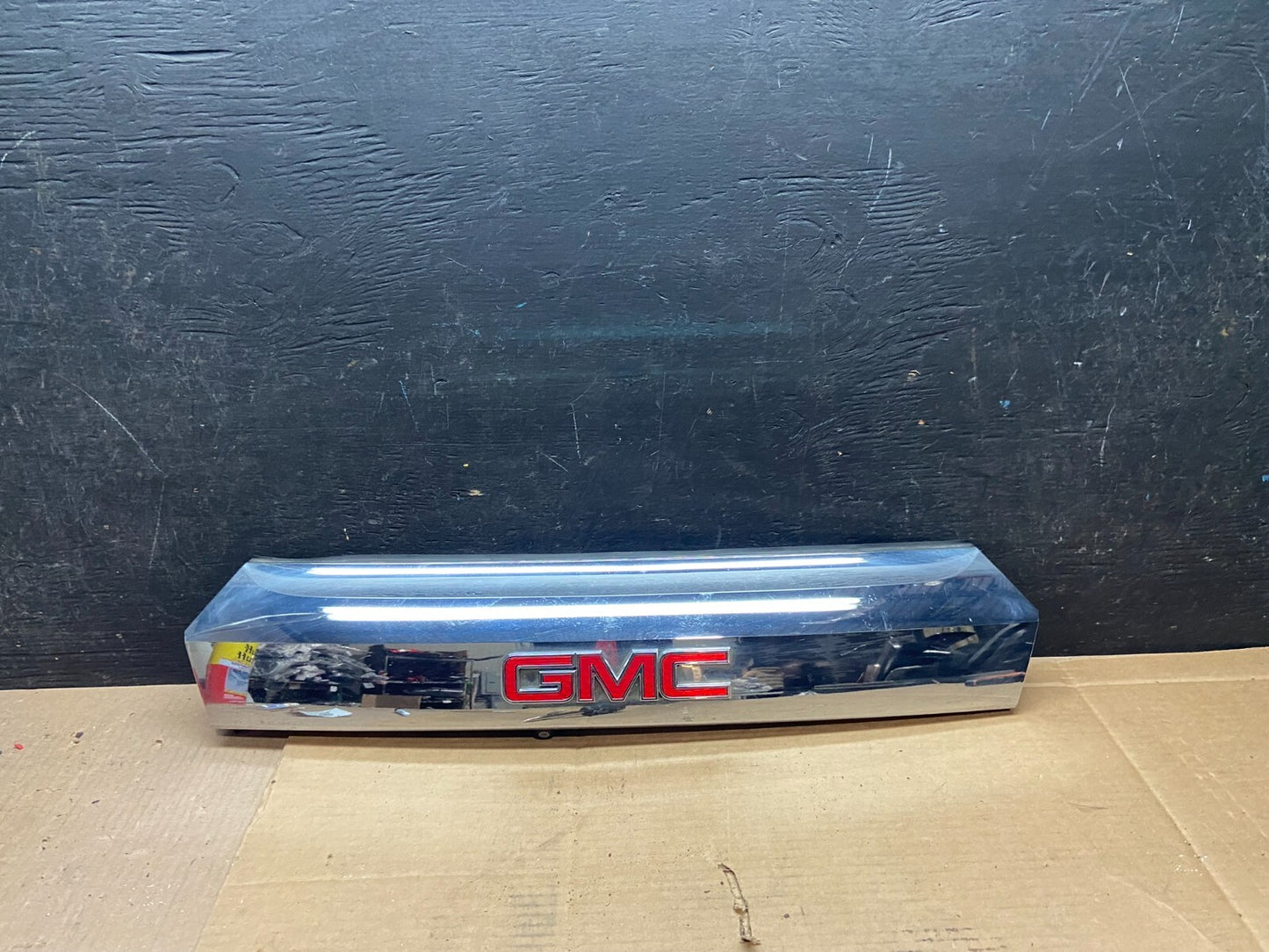 2011-2015 GMC Terrain Tailgate Chrome Finish Molding with Camera H7133 PS0