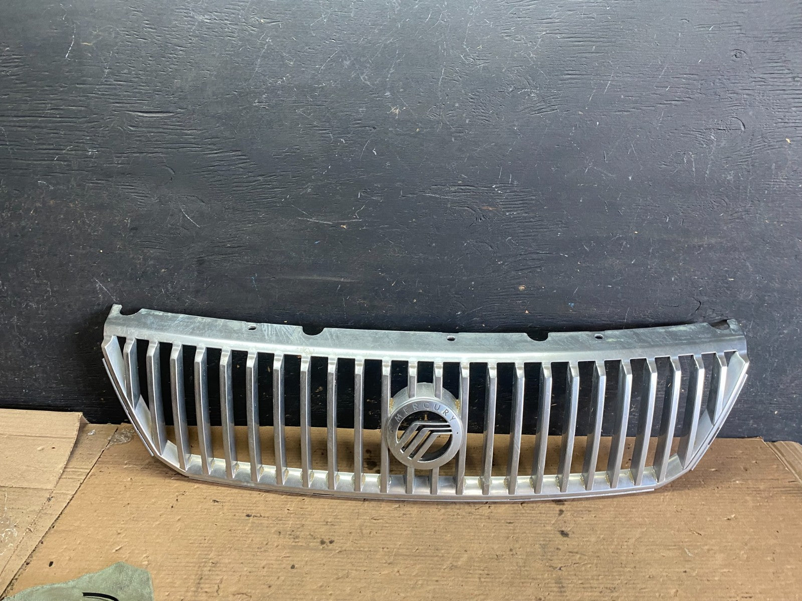 2004 to 2007 Mercury Monterey Front Upper Grill Grille Oem p0184 DG0