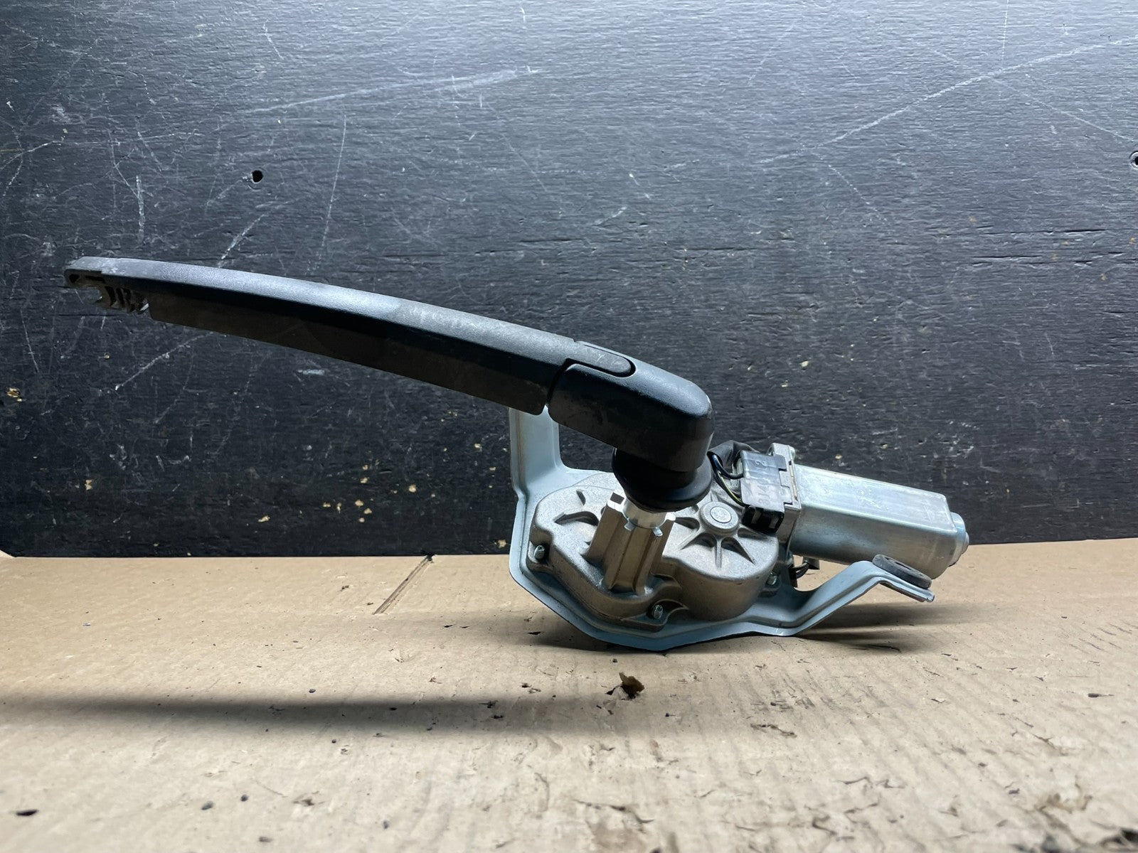 2014-2015 Kia Sorento Rear Glass Windshield Wiper Motor V8765 DG3