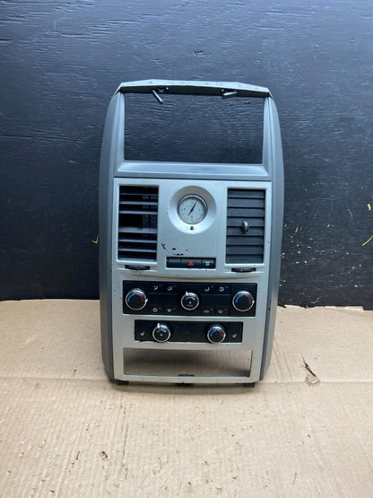 2008 - 2010 Dodge Grand Caravan Radio Bezel Climate Control Heat Heater y5261 DG0