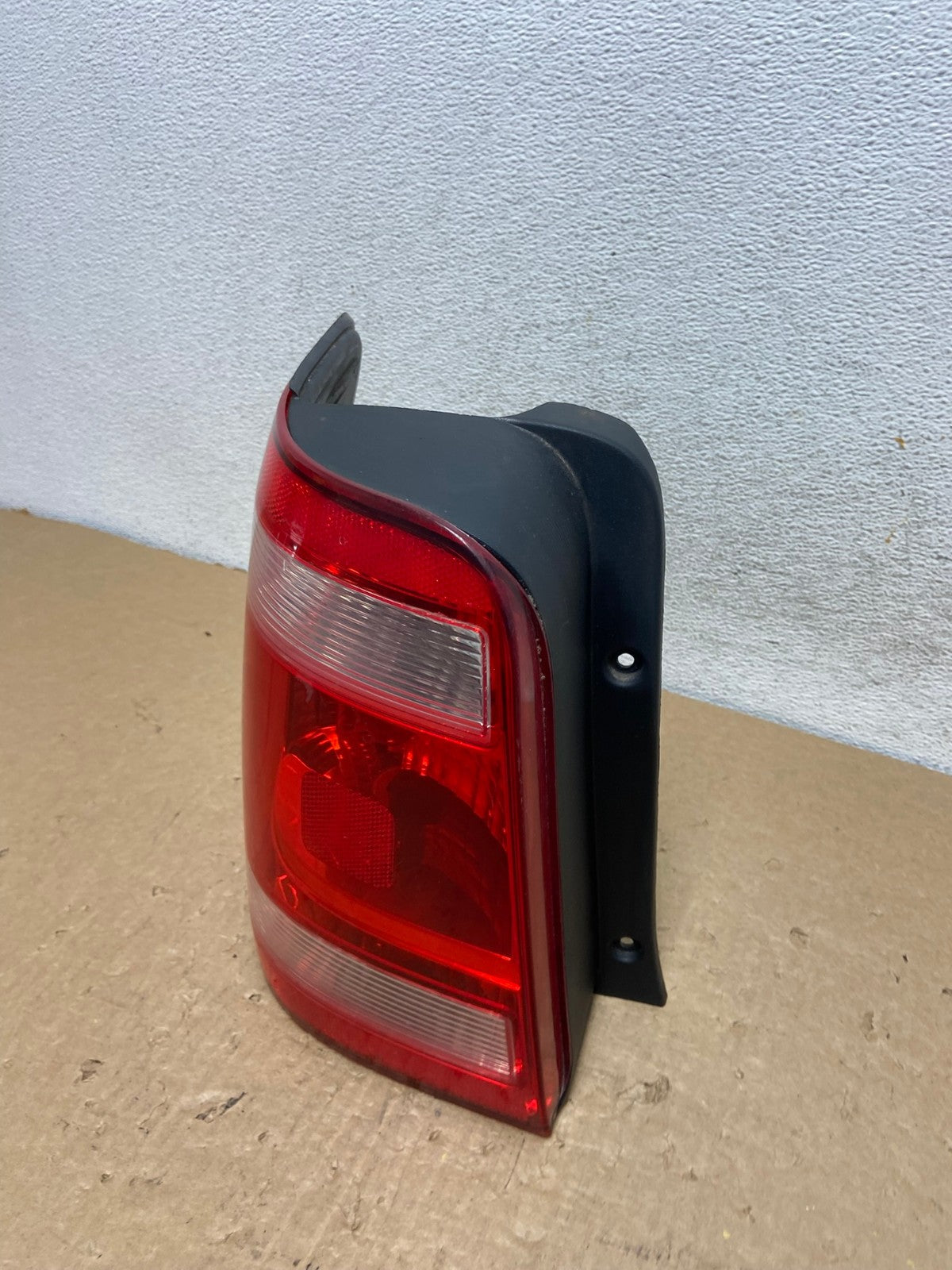 2008 to 2012 Ford Escape Left Driver LH Side Tail Light AF7935 LK1
