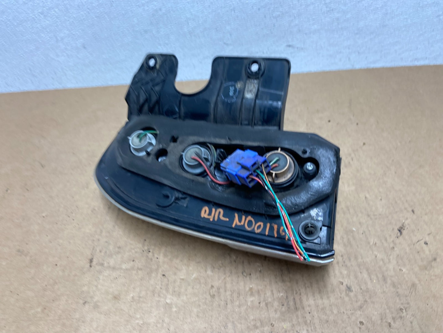 2004 2005 2006 Suzuki XL-7 Vitara Right Passenger Side Tail Light Oem AC2933 DW5