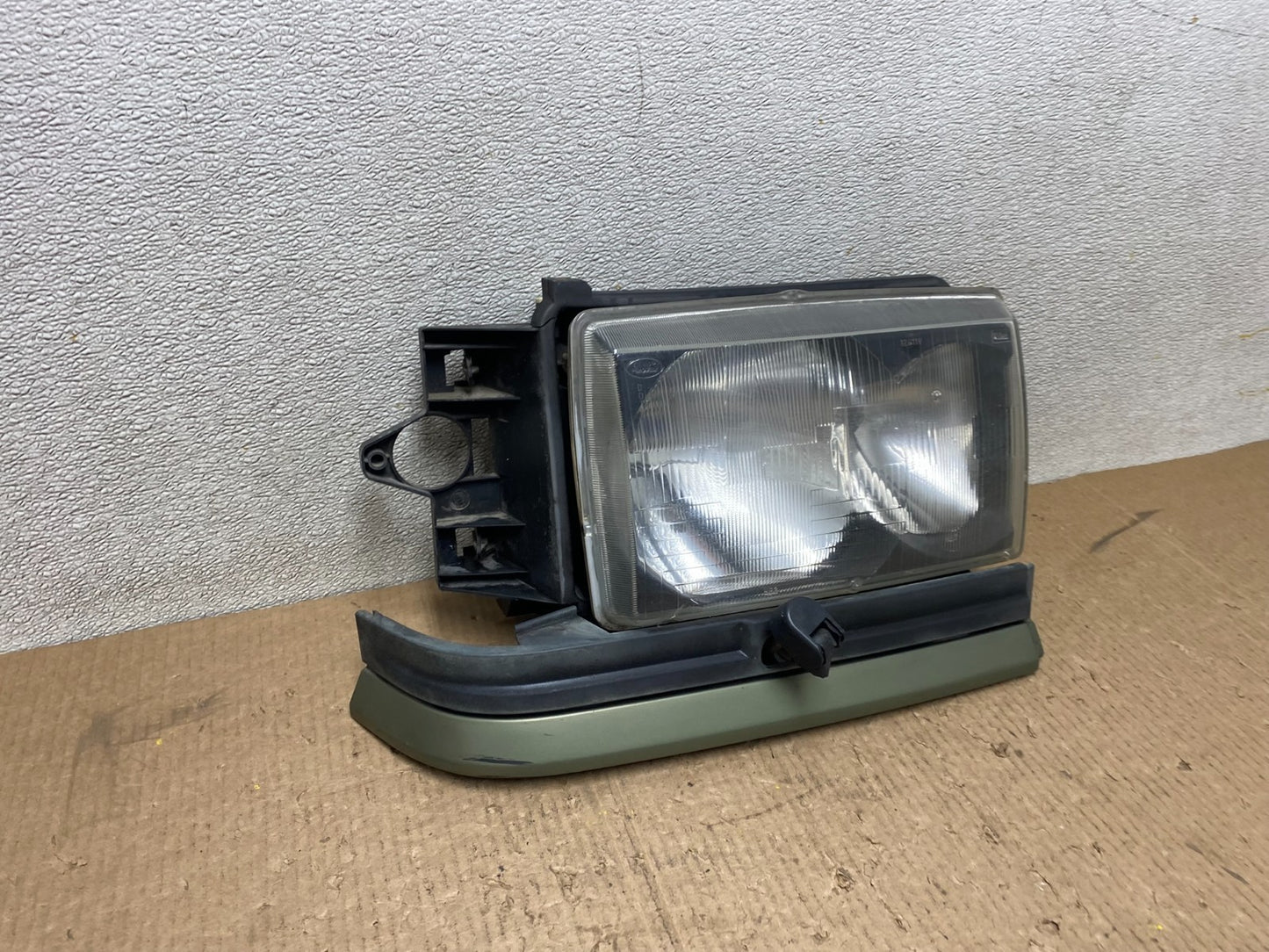 2000 to 2002 Range Rover P38 HSE Right Passenger Halogen Headlight Oem W5351 DG2