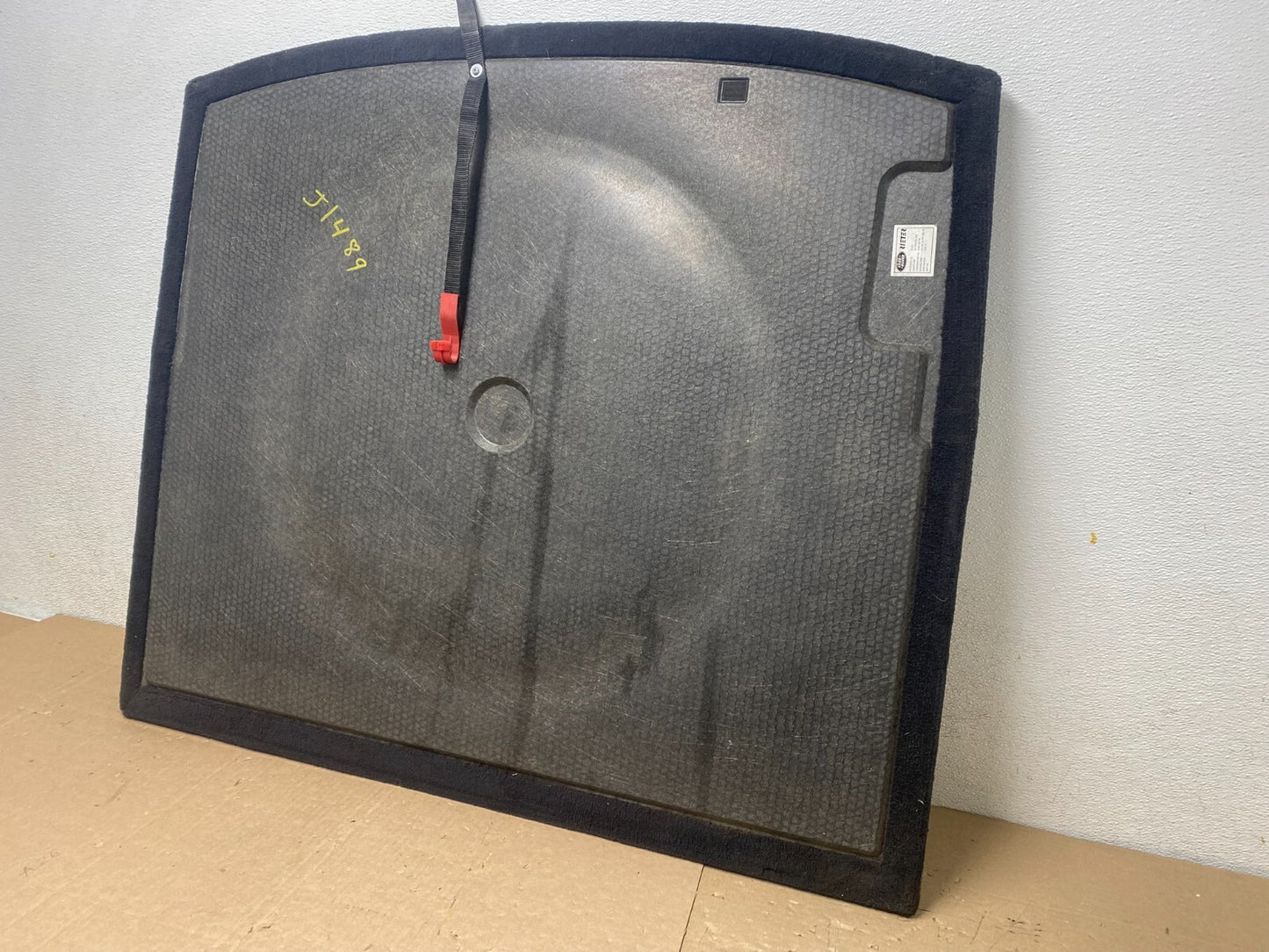 2008 to 2012 Land Rover Lr2 Rear Trunk Boot Floor Mat Carpet j1489 PS4