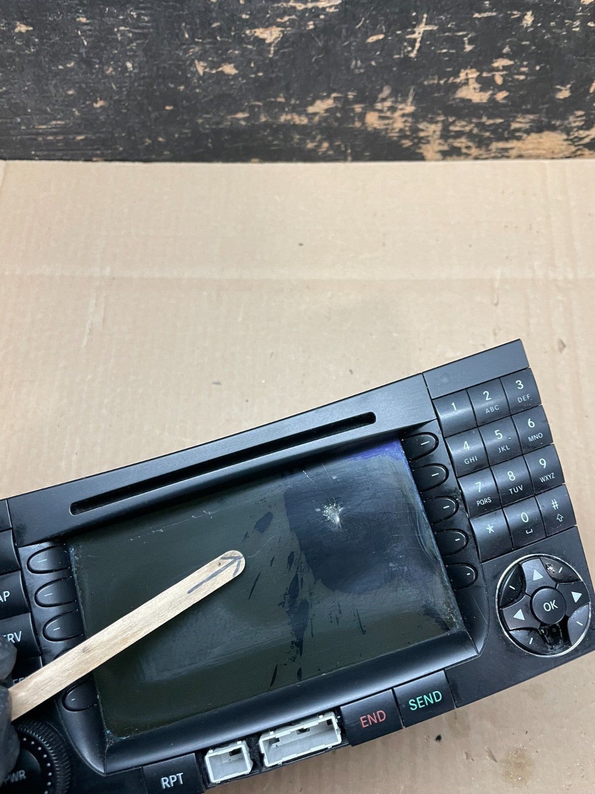 2003-2006 Mercedes Benz W211 E350 E500 Radio Screen Navigation Display AB2910 DG1