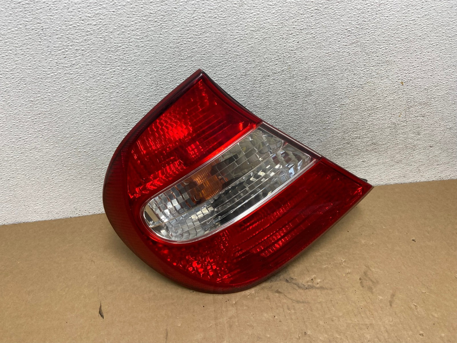 2002 2003 2004 Toyota Camry Left Driver LH Side Tail Light AF9969 LK0